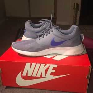 Nike Kaishi